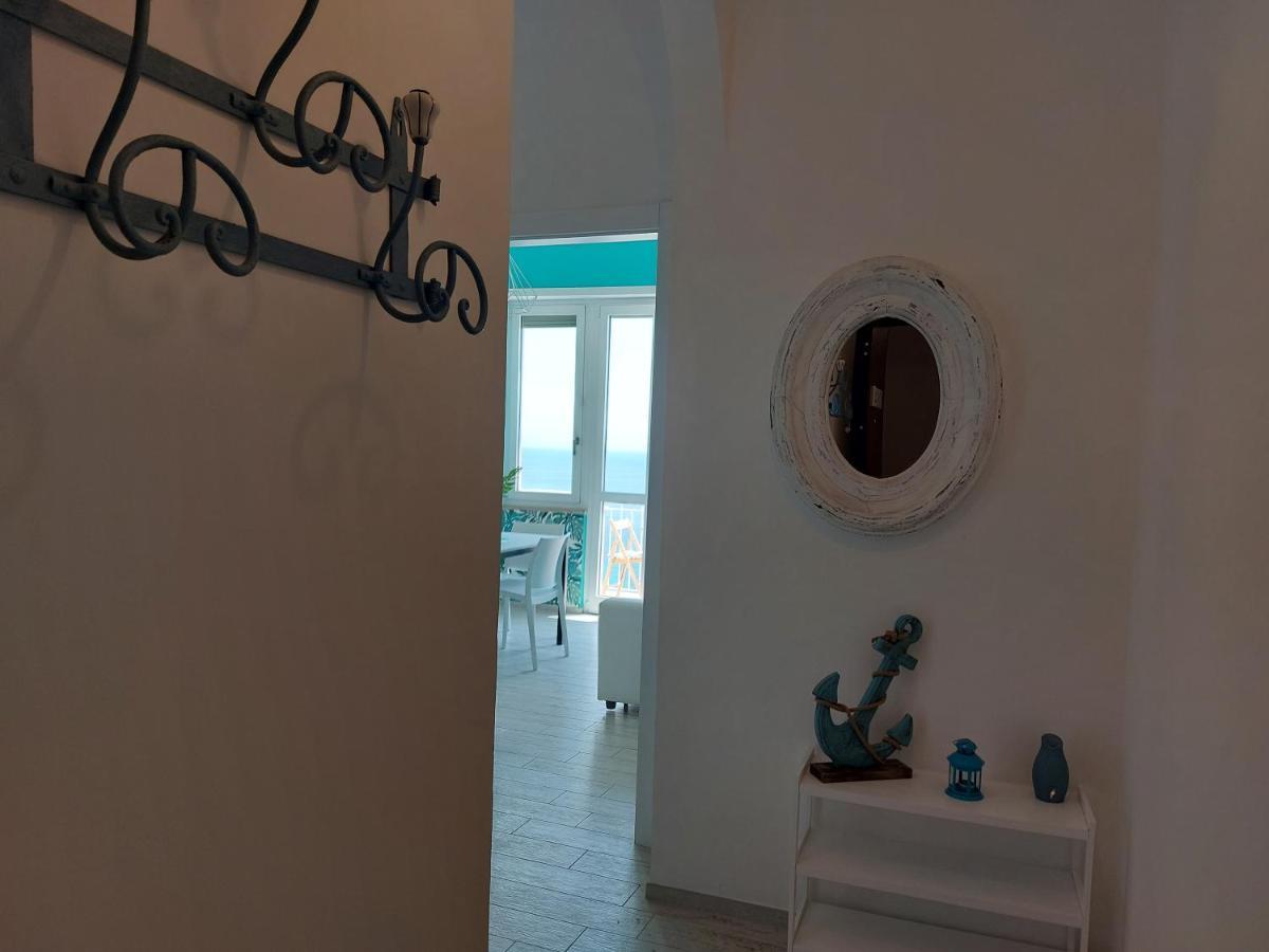 Una Finestra Sul Mare Home 1 Берджеджи Екстериор снимка