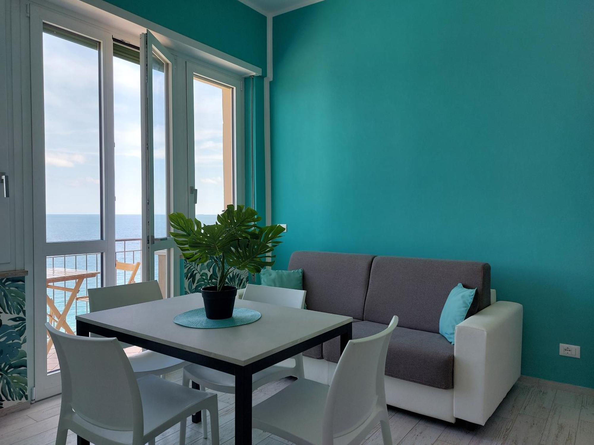Una Finestra Sul Mare Home 1 Берджеджи Екстериор снимка