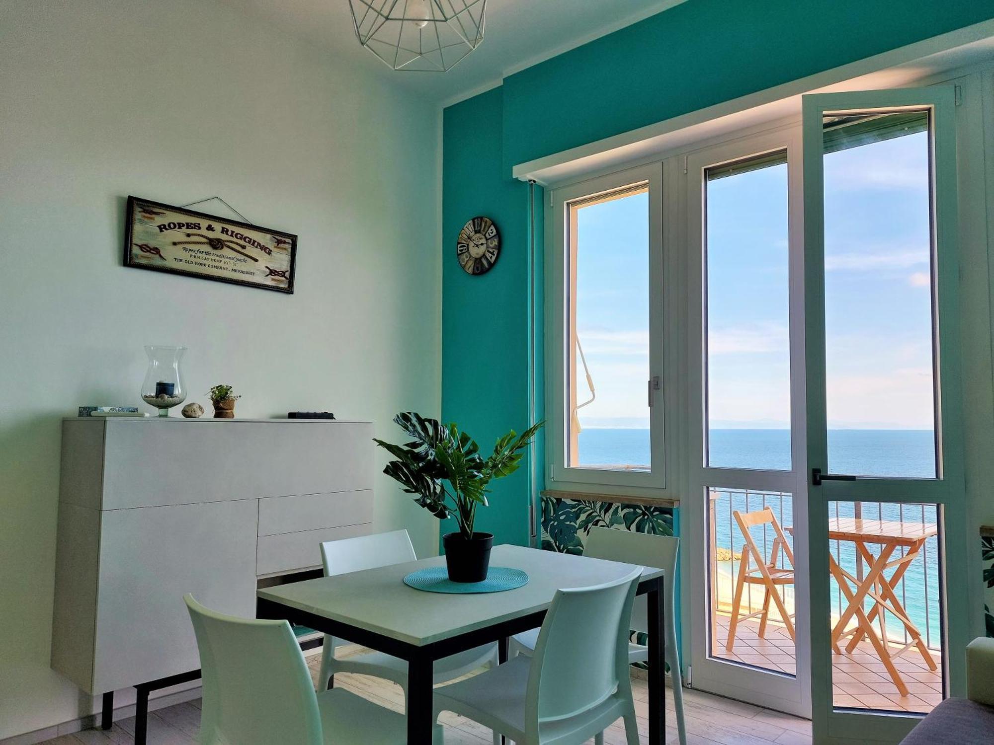 Una Finestra Sul Mare Home 1 Берджеджи Екстериор снимка
